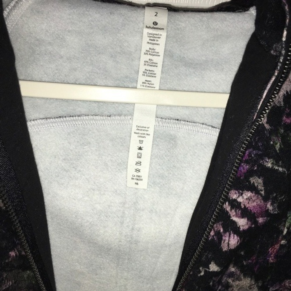NWT Lululemon Floral Print Scuba Hoodie Fleece Lined Sweater - Picture 4 of 10